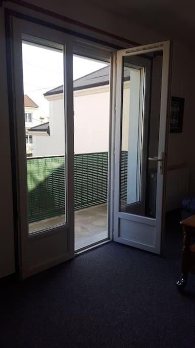 Studio 2 Lits Jumeaux 1 Station Tram Aeroport Orly Athis-Mons Exterior foto