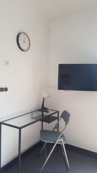 Studio 2 Lits Jumeaux 1 Station Tram Aeroport Orly Athis-Mons Exterior foto